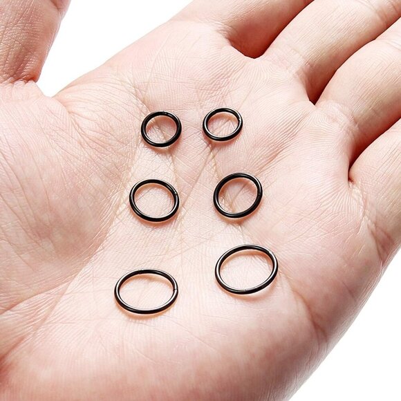 Elegant Black Stainless Steel Clicker Rings for Septum & Cartilage Piercings - Picture 7 of 8